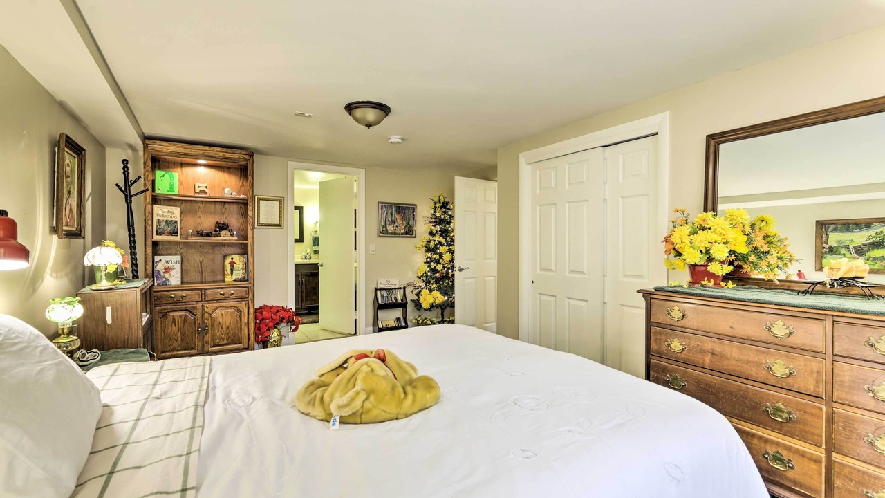 Photo of Bedroom in Hadley