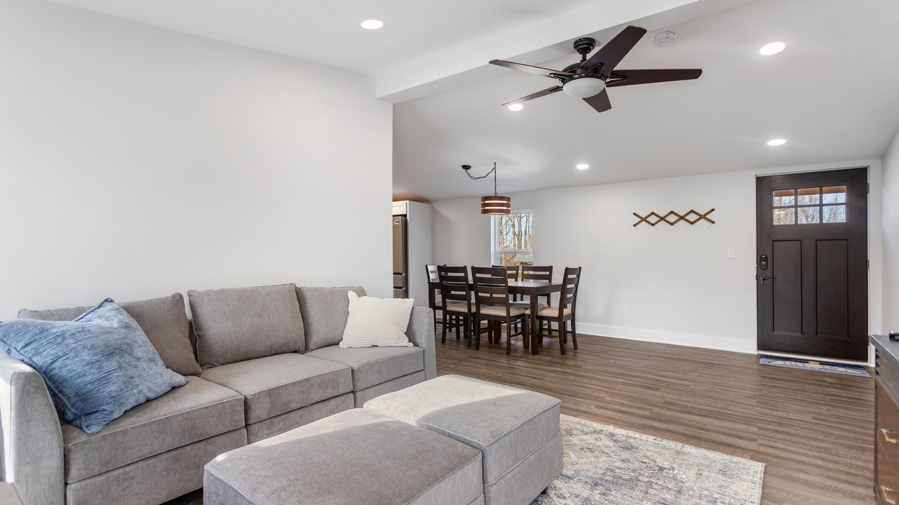 Photo of Livingroom in Bradley