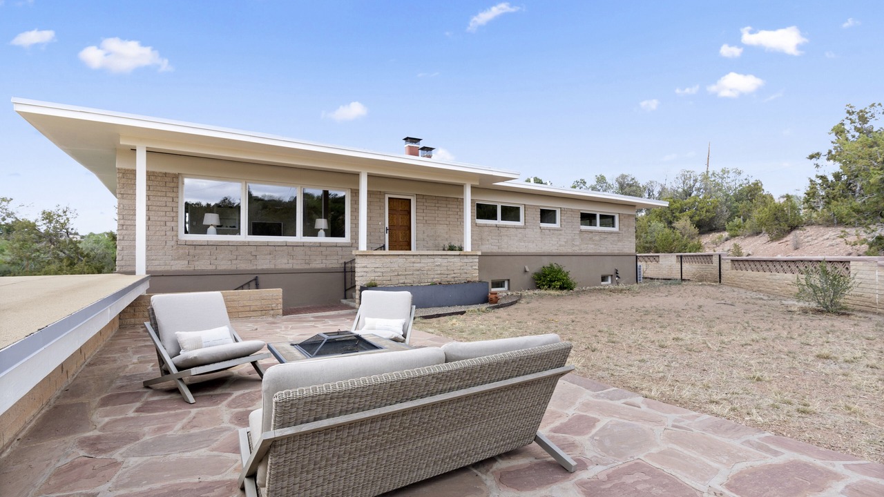 Photo of Patio Balcony in Northeast Santa Fe