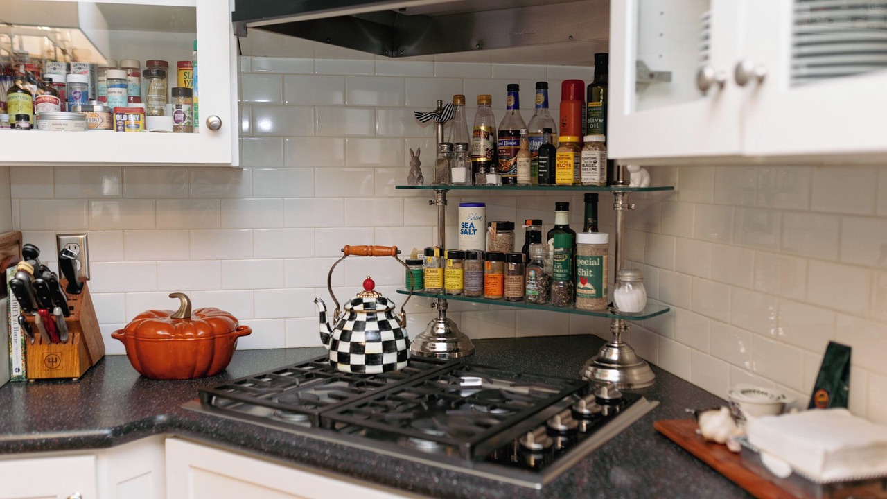 Photo of Kitchen in Macalester - Groveland