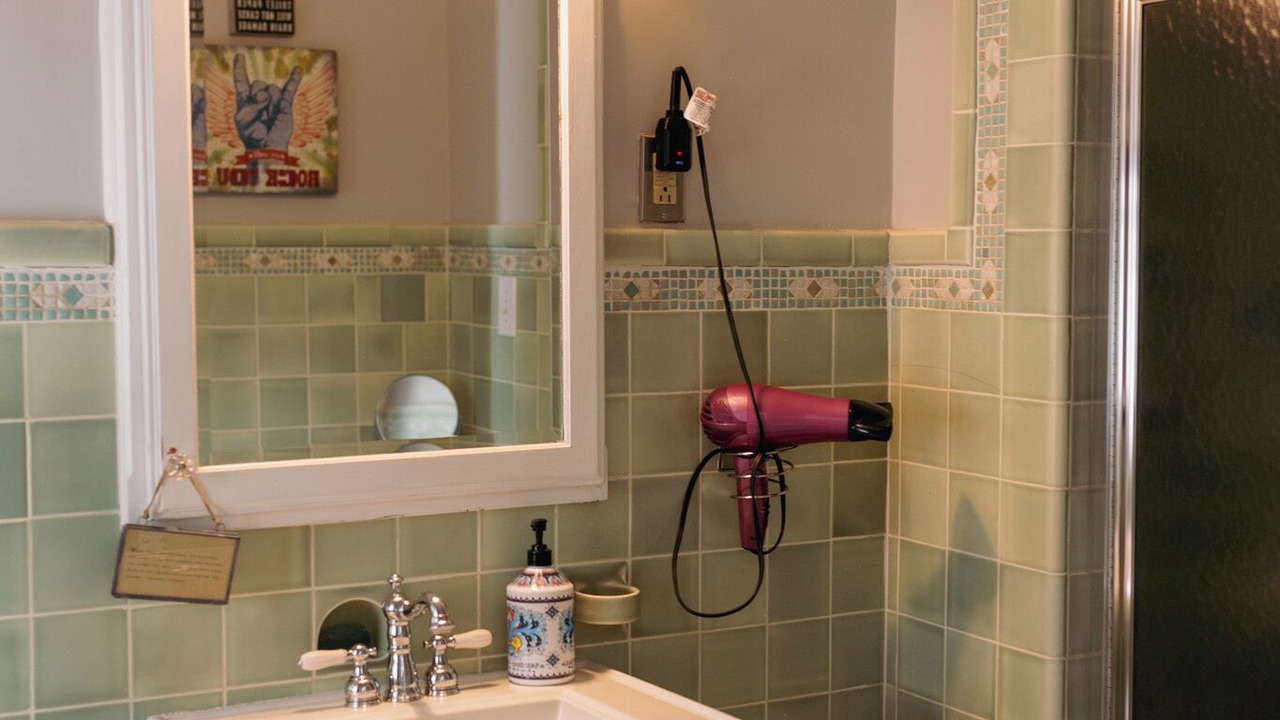 Photo of Bathroom in Macalester - Groveland