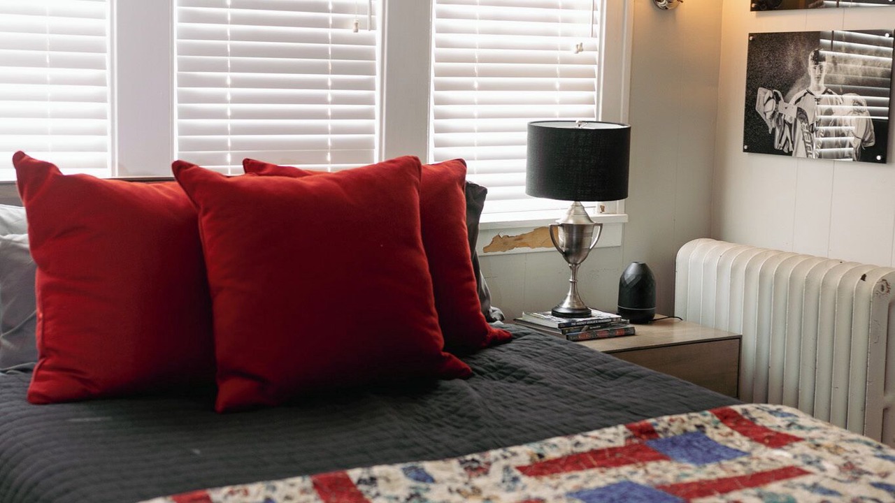 Photo of Bedroom in Macalester - Groveland