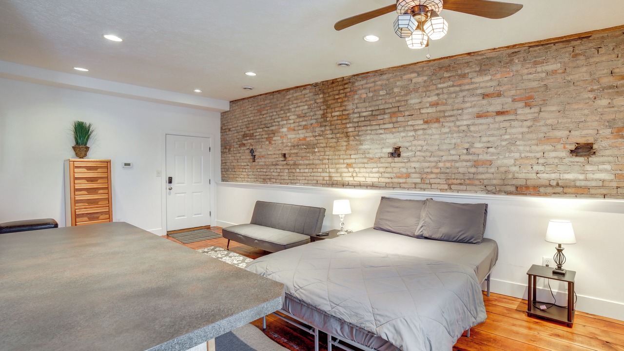 Photo of Bedroom in Lowell