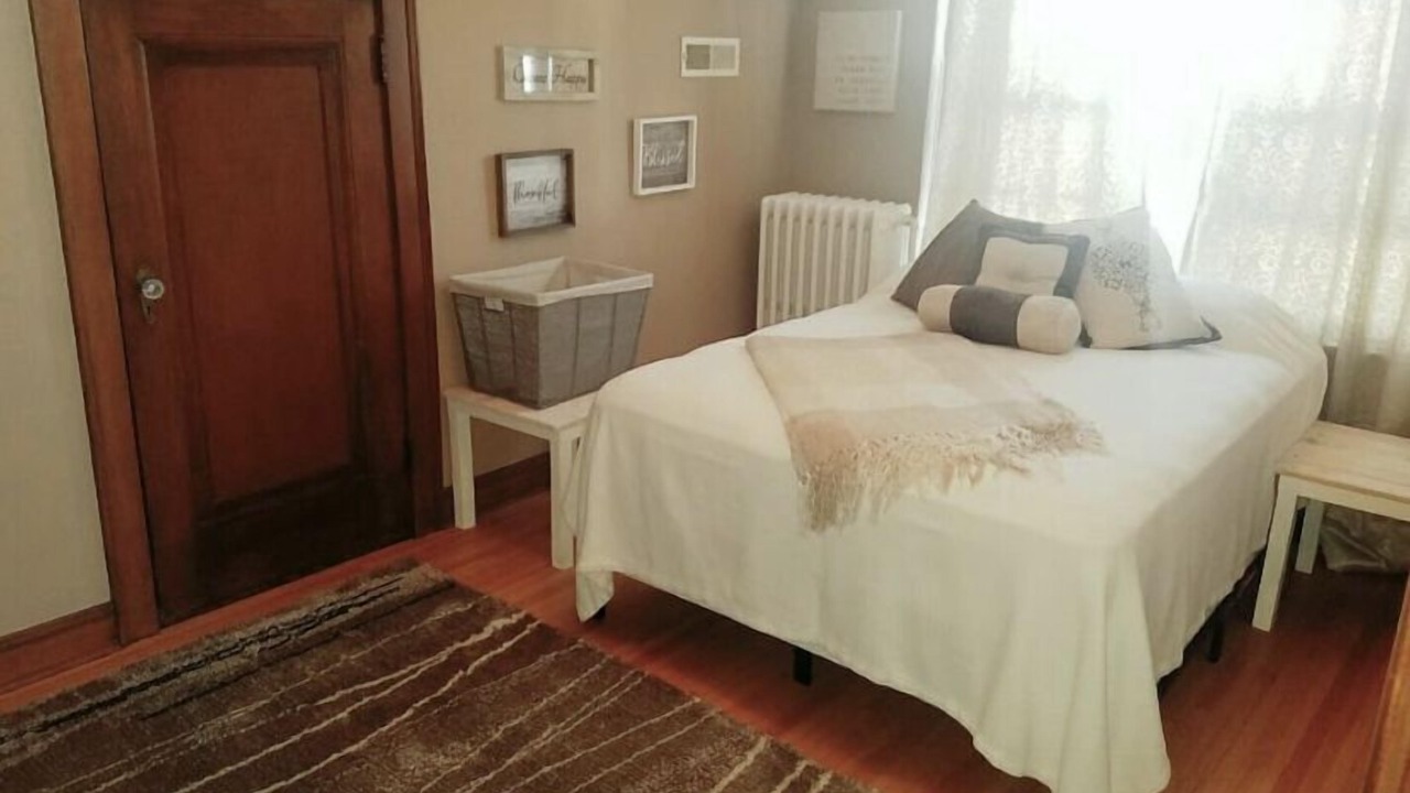 Photo of Bedroom in Robbinsdale
