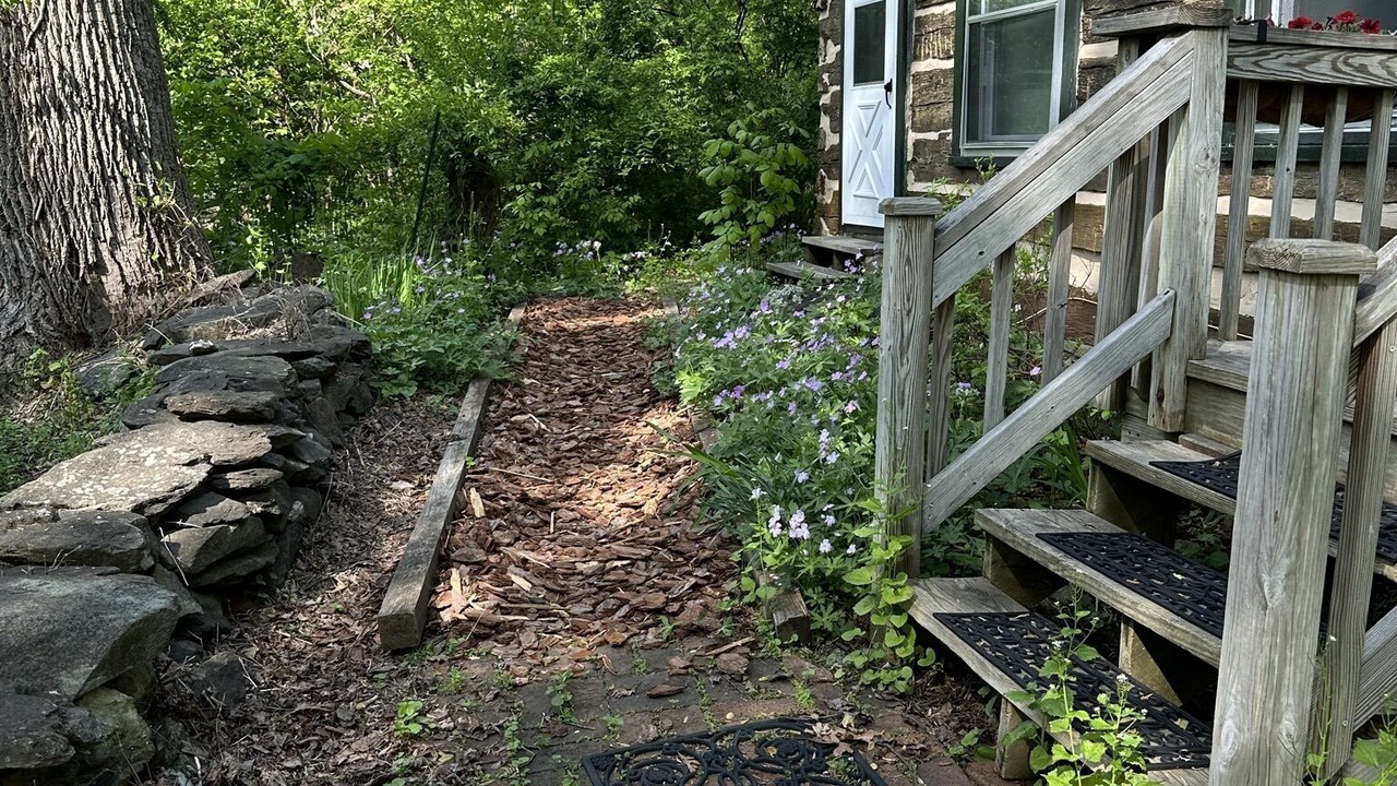 Photo of Bedroom in Bluemont