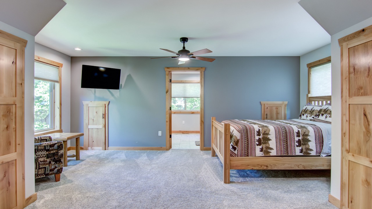 Photo of Bedroom in Tainter Lake