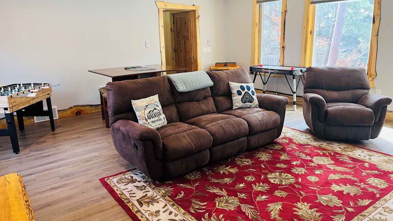 Photo of Livingroom in Tainter Lake