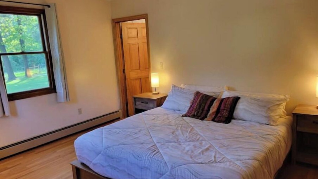 Photo of Bedroom in Belchertown