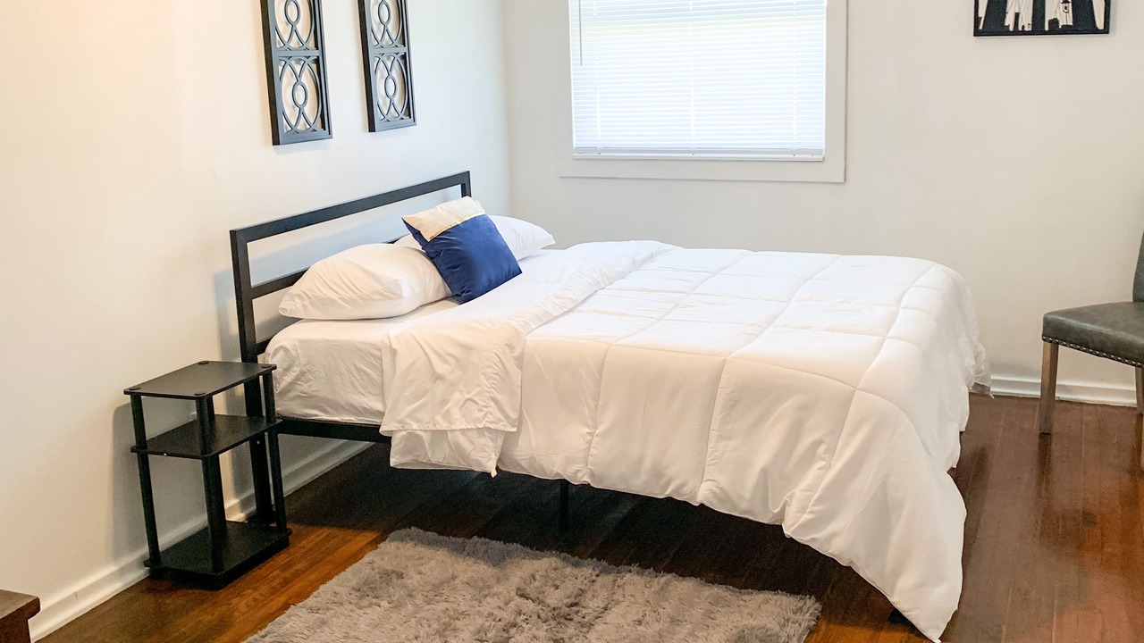 Photo of Bedroom in Betsy Layne