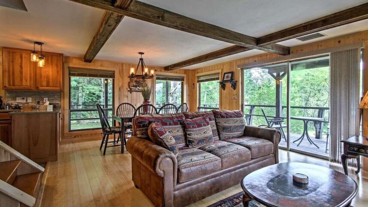 Photo of Livingroom in Woodsville