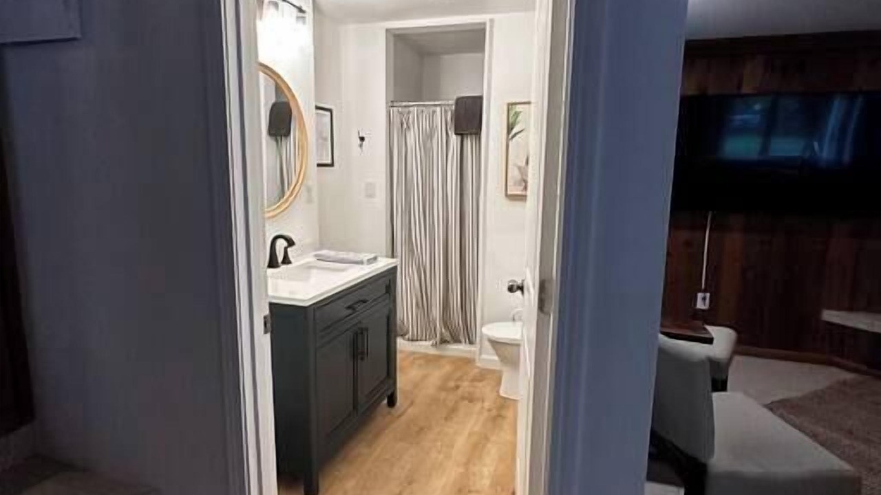 Photo of Bathroom in Britt