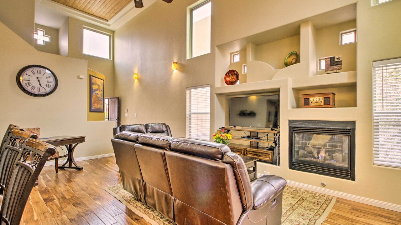 Photo of Livingroom in Taylor Ranch