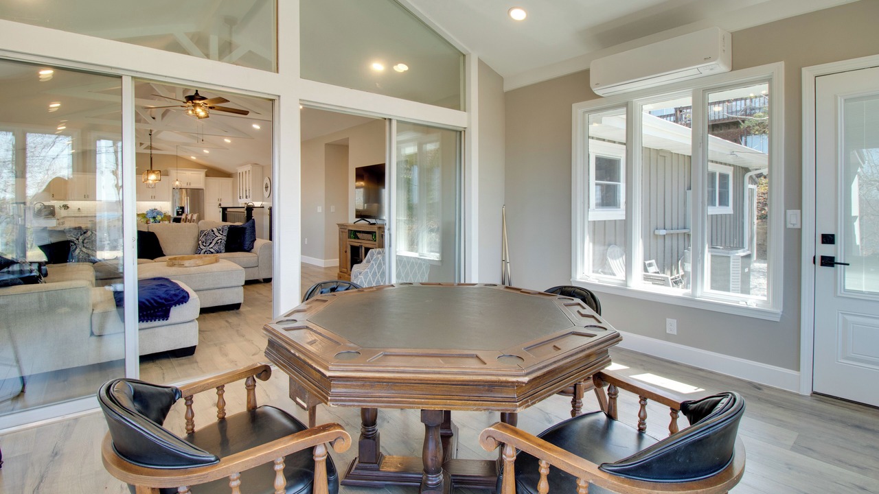 Photo of Bedroom in Lakeview