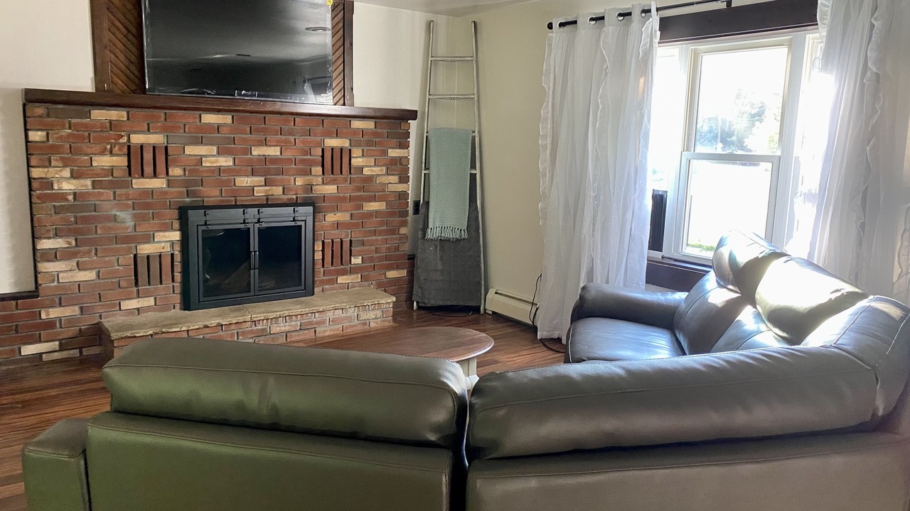 Photo of Livingroom in Lake Luzerne-Hadley