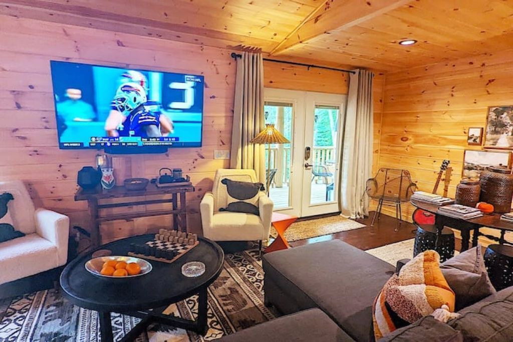 Photo of Livingroom in North Creek