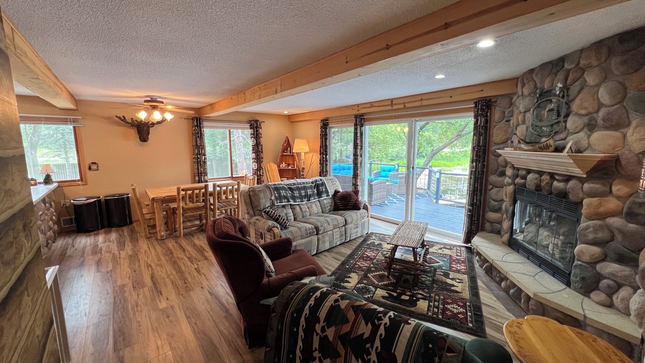 Photo of Livingroom in Crosslake