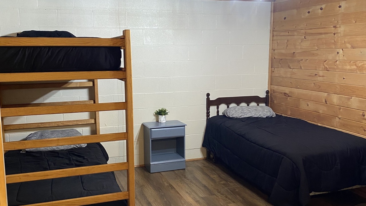 Photo of Bedroom in South Range