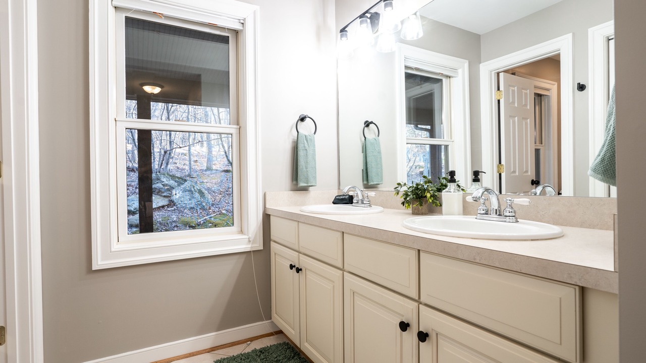 Photo of Bathroom in Chestnut Springs