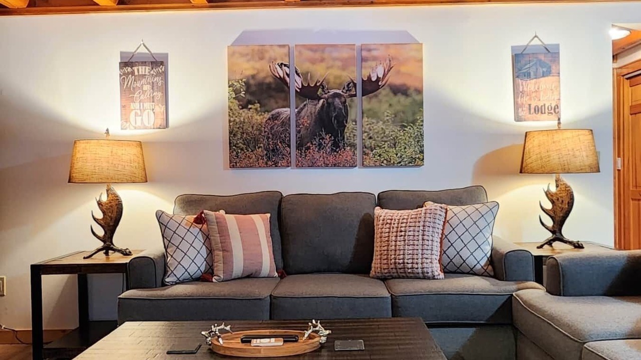 Photo of Livingroom in North Creek