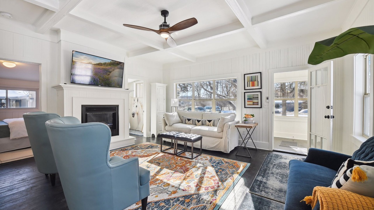 Photo of Livingroom in Tonka Bay