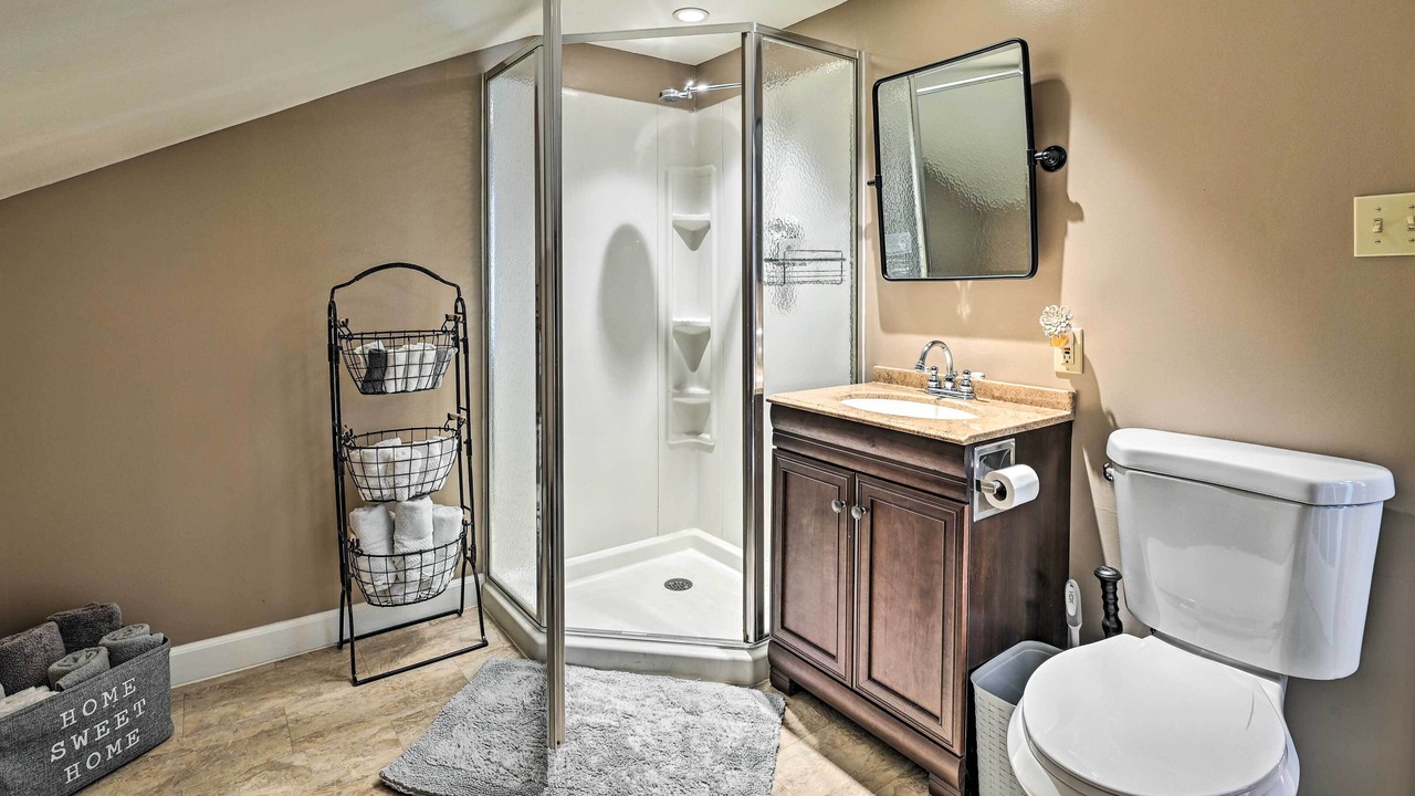 Photo of Bathroom in Otter Lake