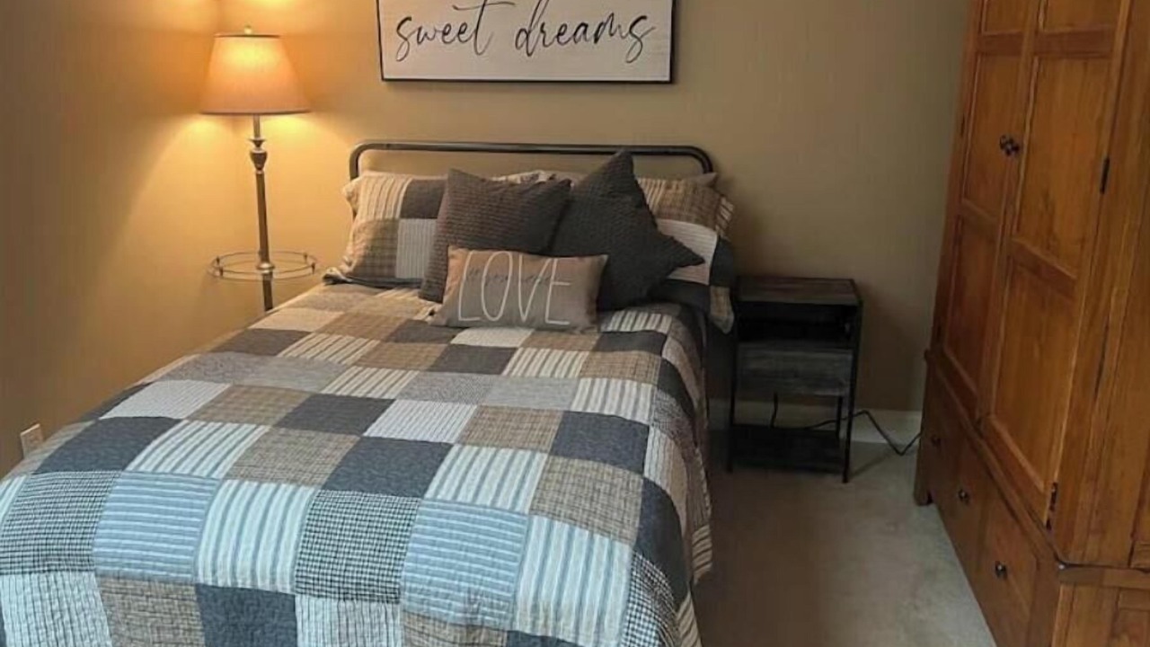 Photo of Bedroom in Drayton Plains