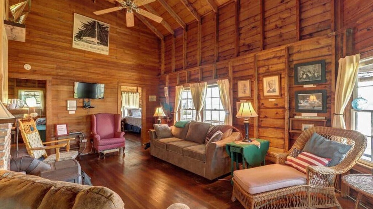 Photo of Livingroom in Grand Isle