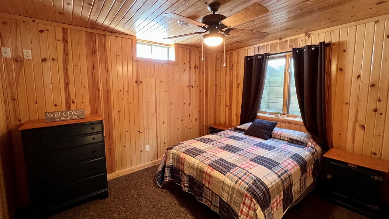 Photo of Bedroom in New Auburn