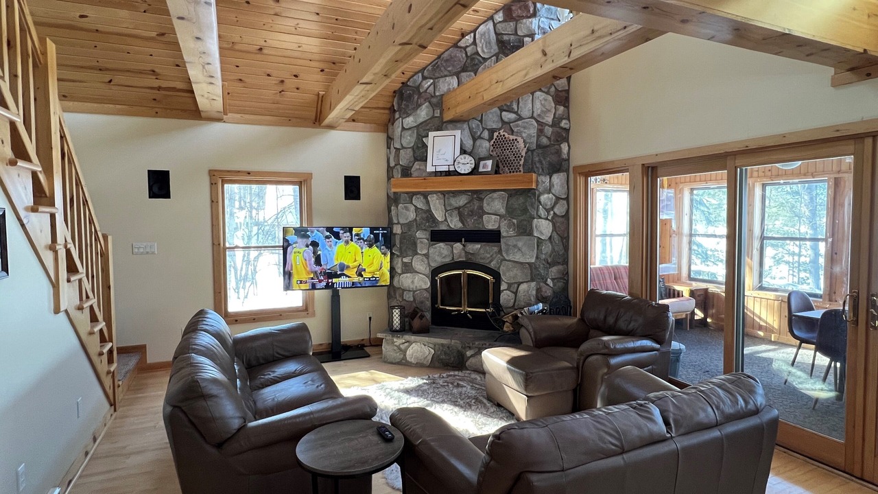 Photo of Livingroom in New Auburn