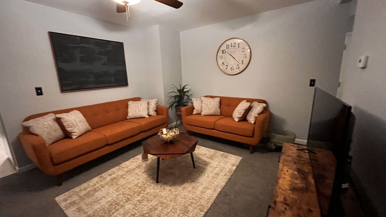 Photo of Livingroom in Silver Lane