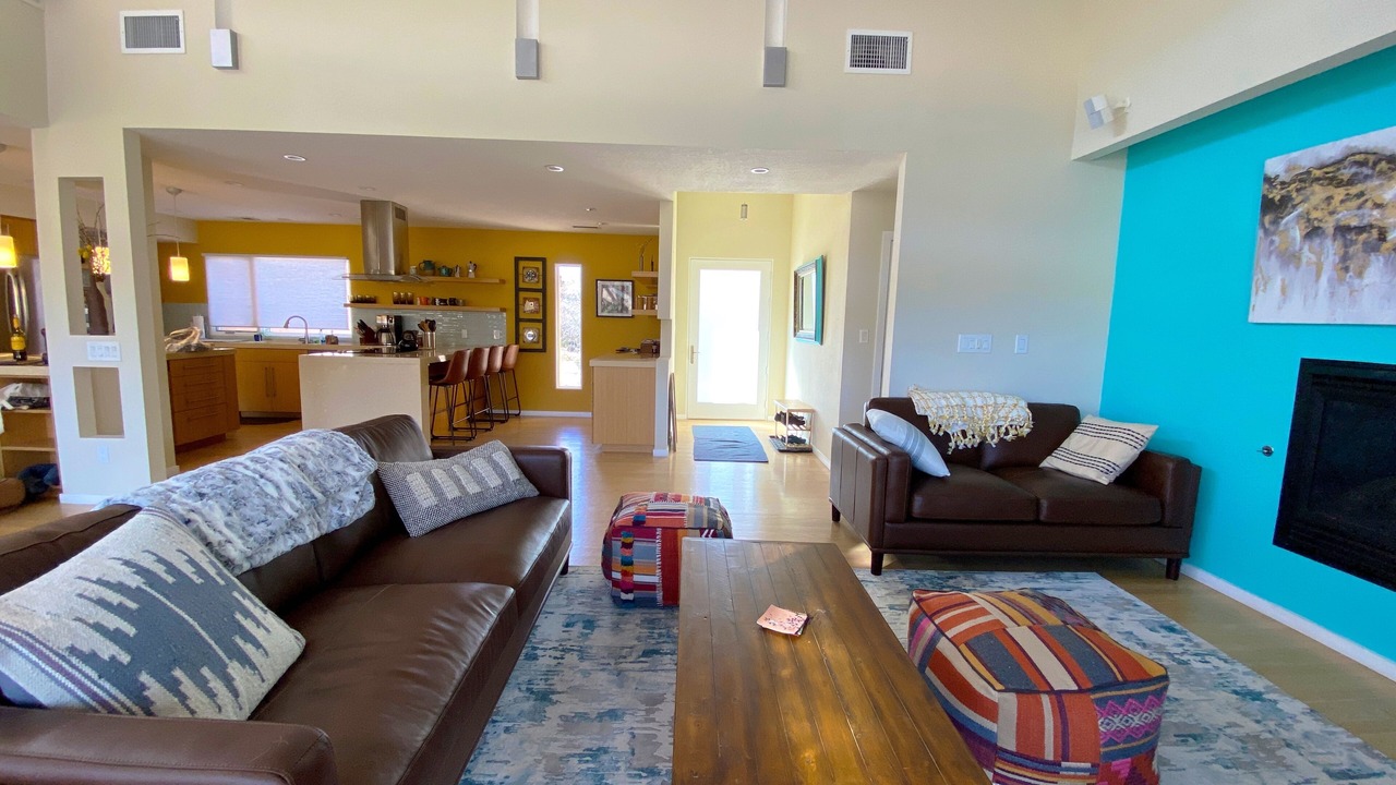 Photo of Livingroom in Sandia Heights South