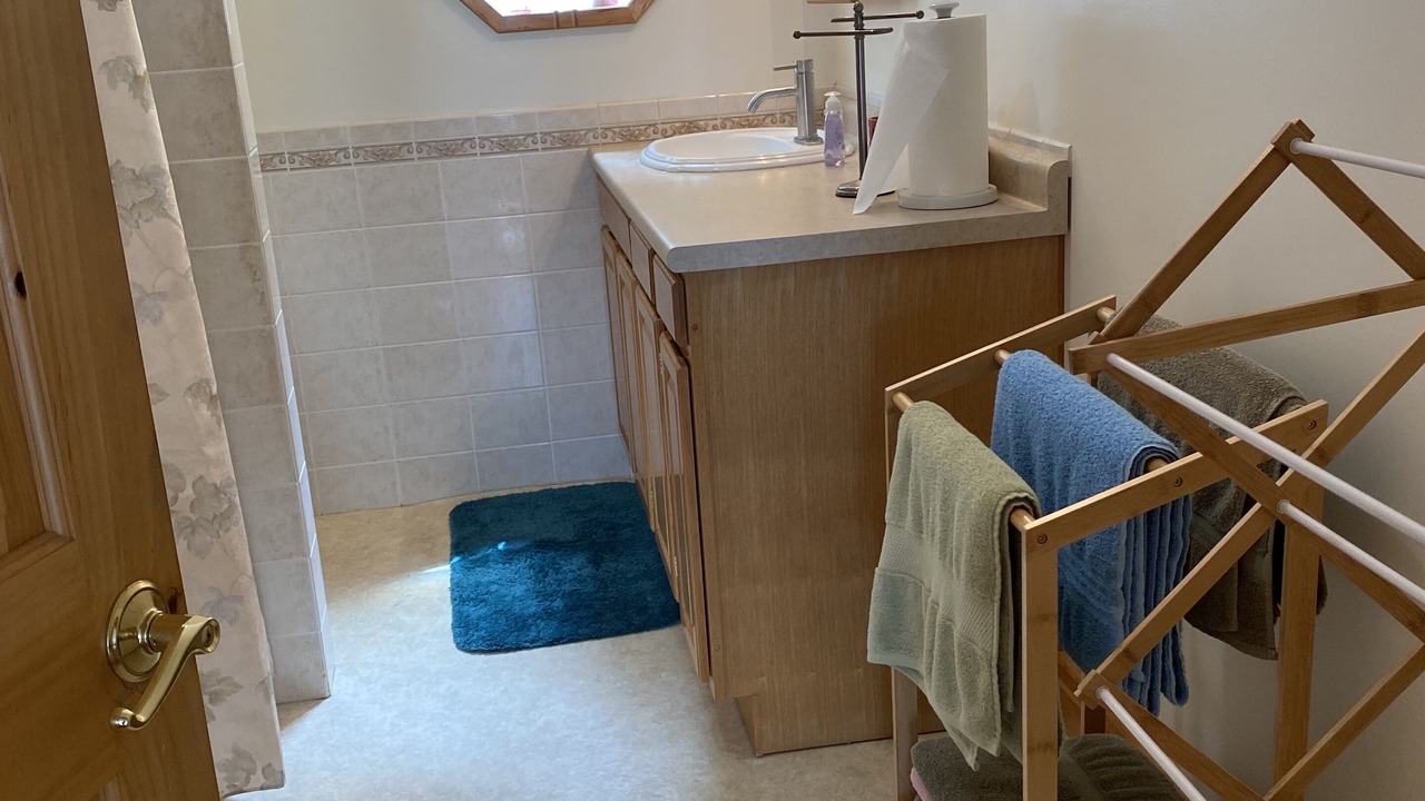 Photo of Bathroom in Brier Hill