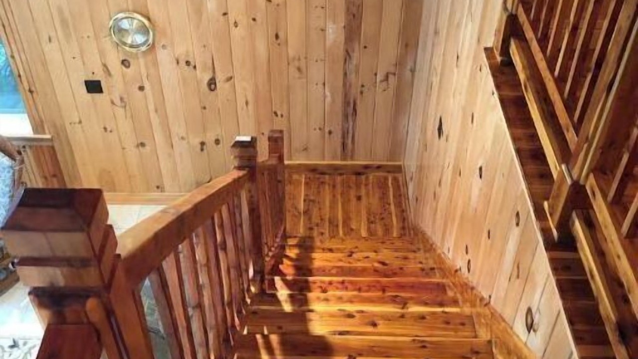 Photo of Bathroom in Brier Hill