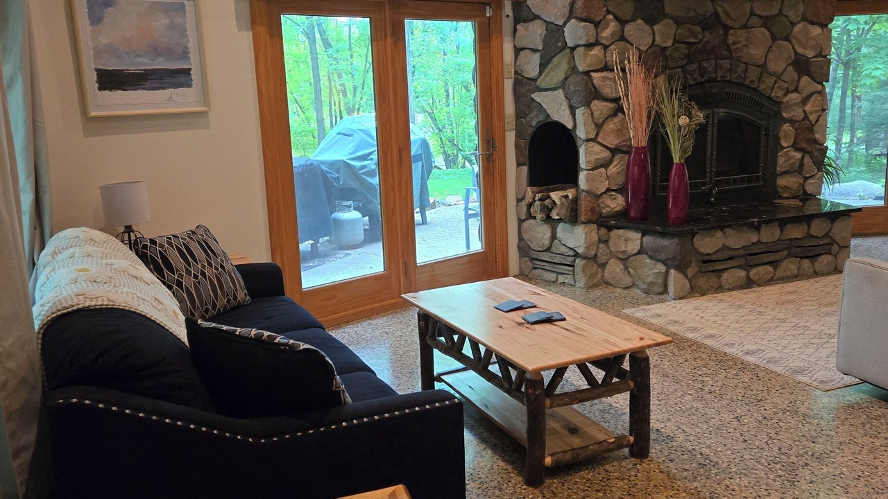Photo of Livingroom in Benton County