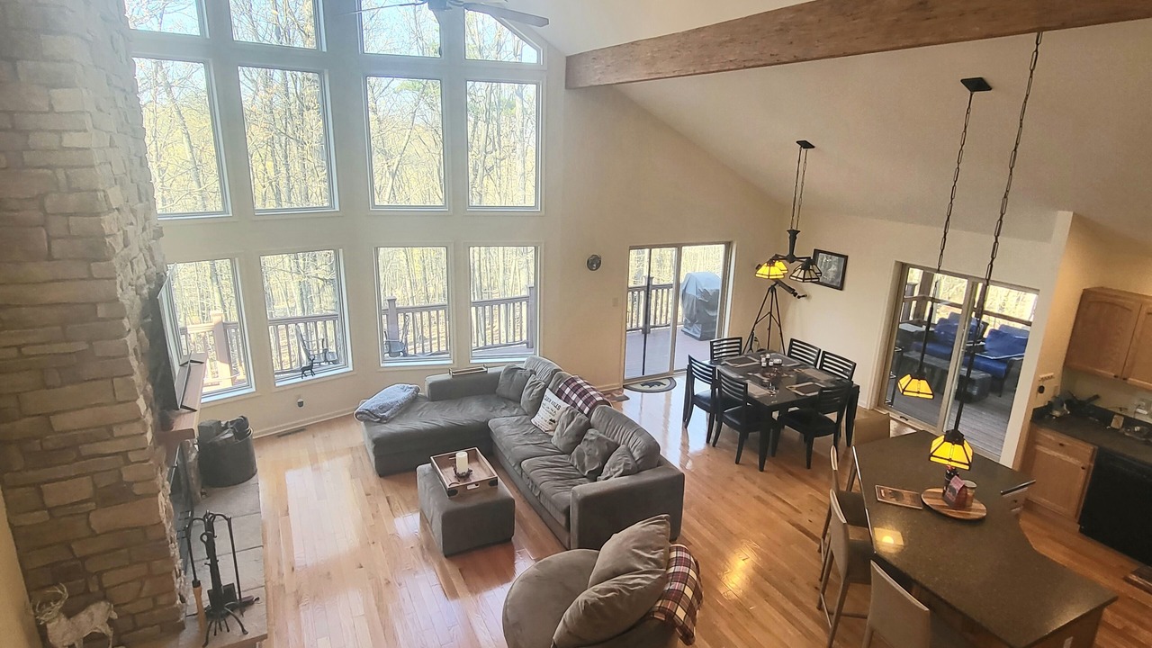 Photo of Livingroom in The Woods