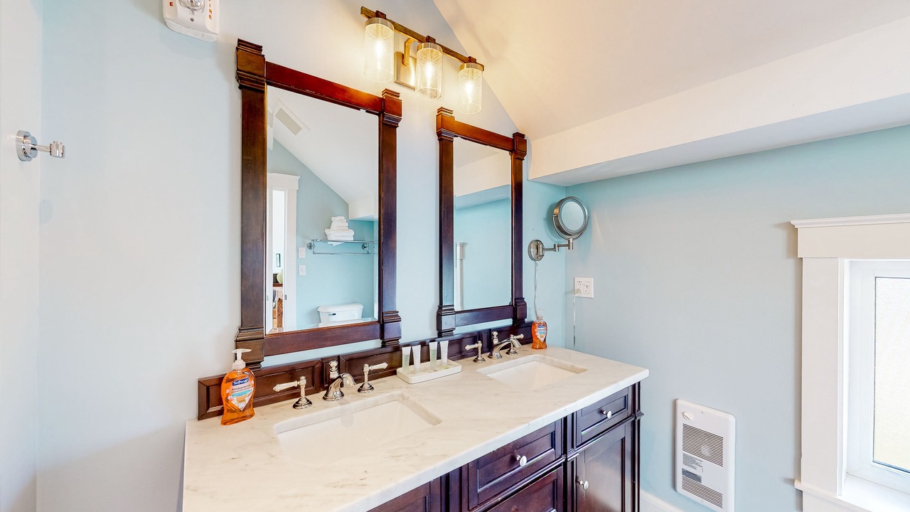 Photo of Bathroom in Waterbury Center