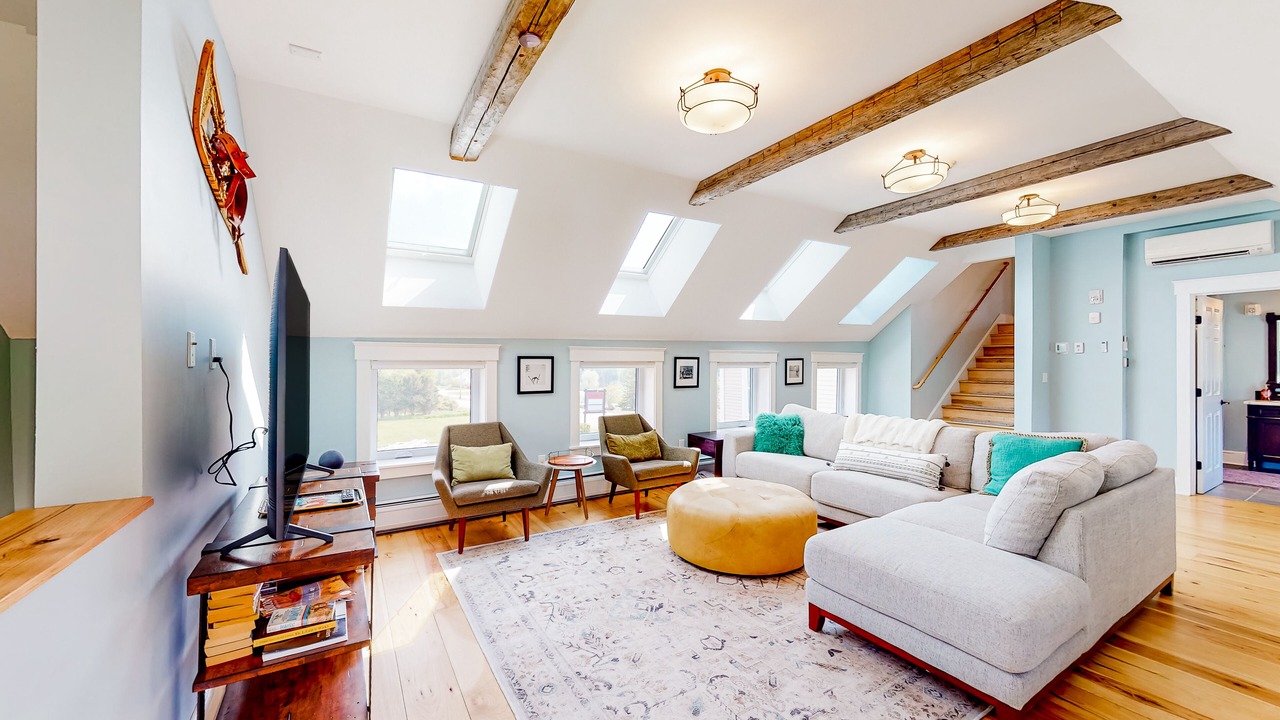 Photo of Livingroom in Waterbury Center
