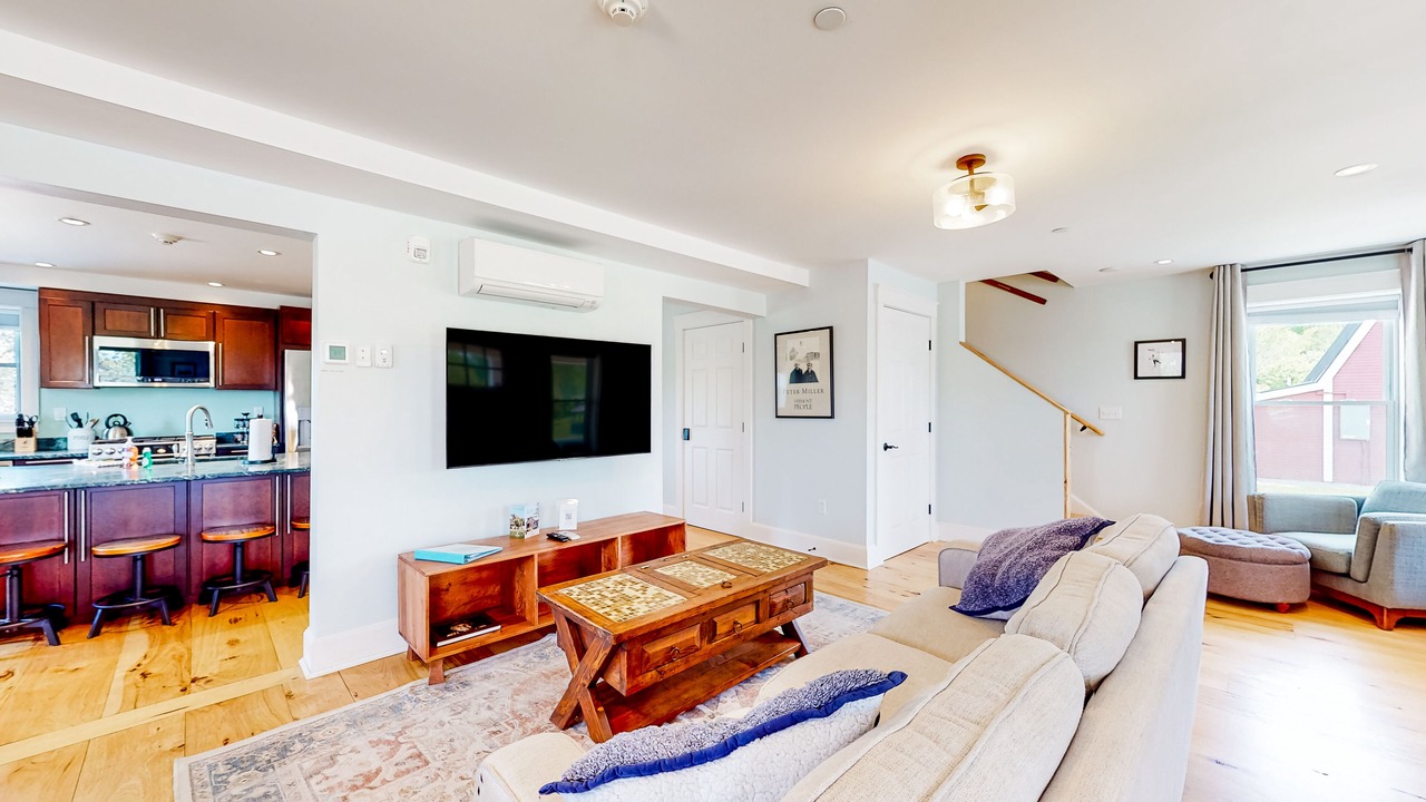 Photo of Livingroom in Waterbury Center