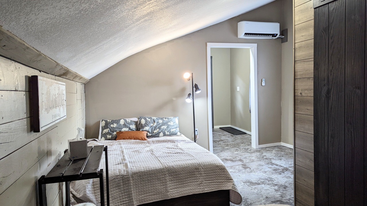 Photo of Bedroom in Alma