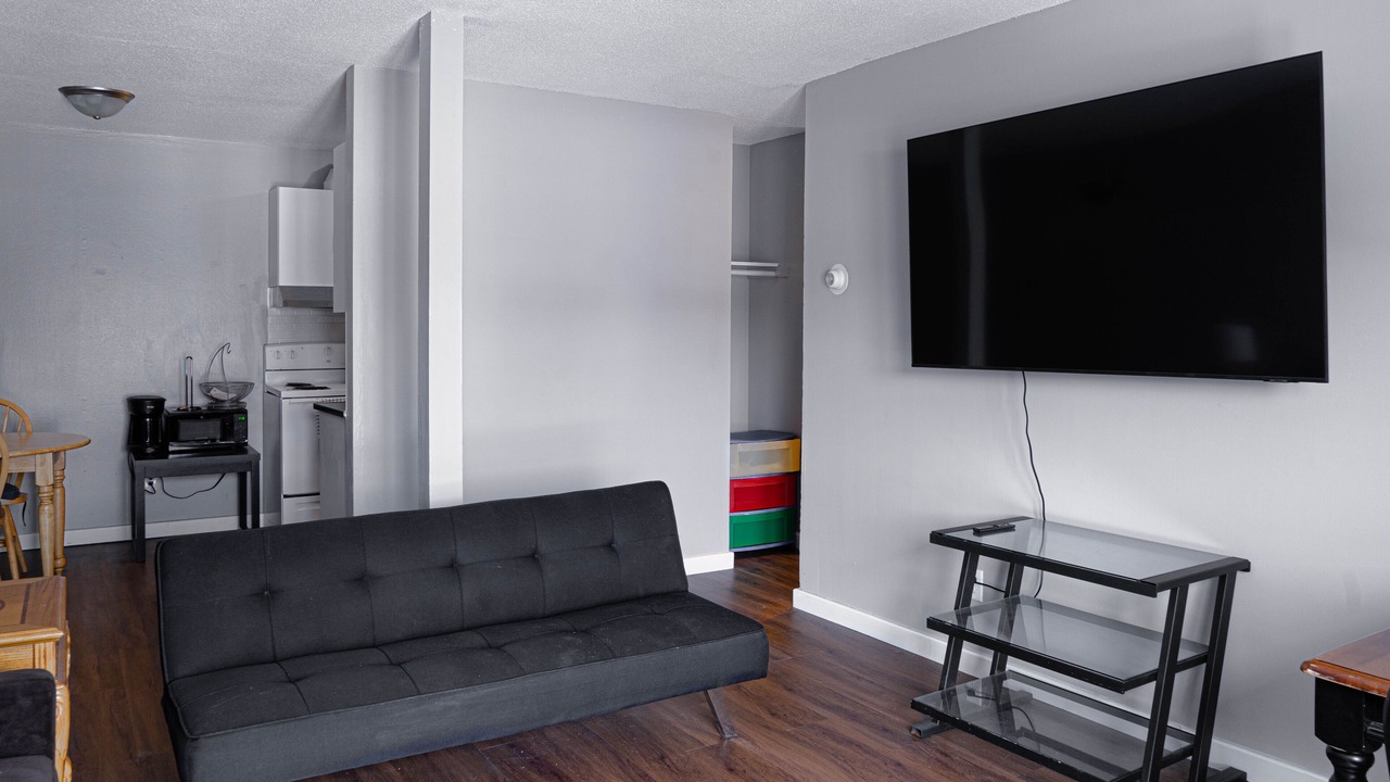 Photo of Livingroom in Whittier
