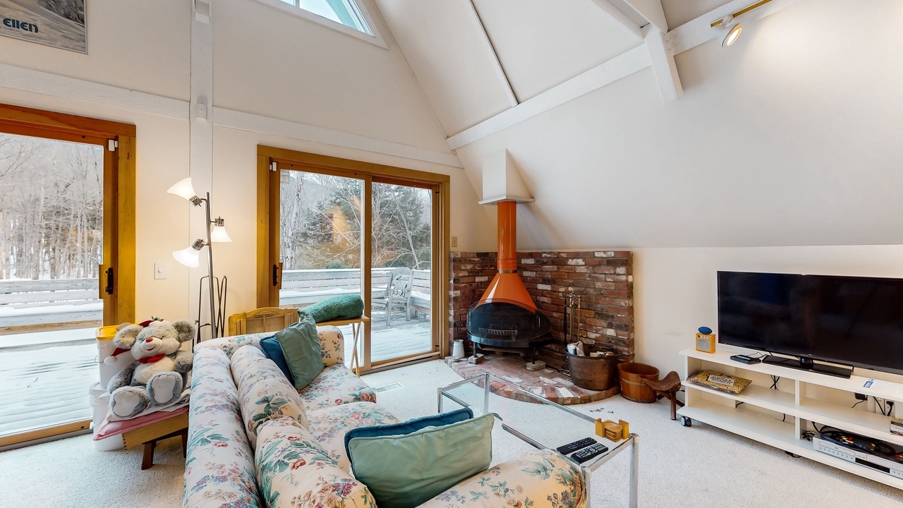 Photo of Livingroom in Waitsfield