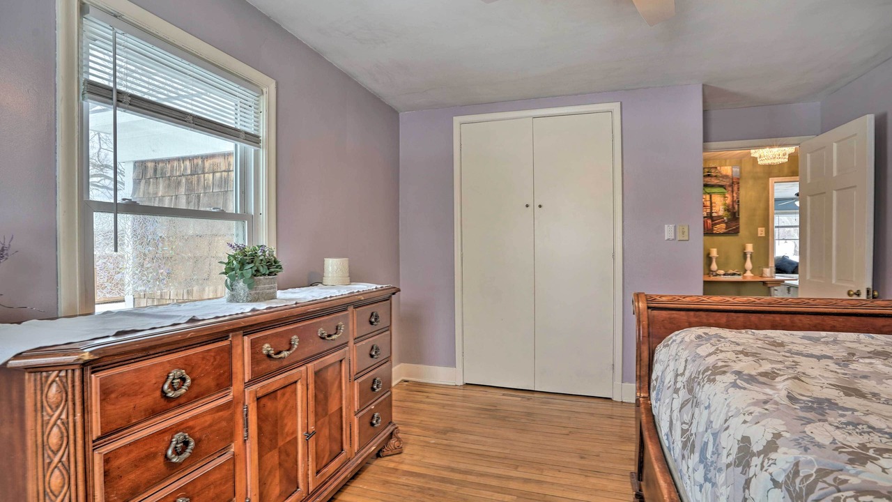 Photo of Bedroom in Minetto