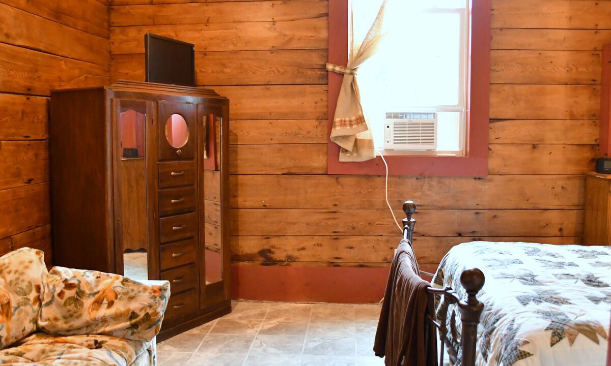 Photo of Bedroom in Canton