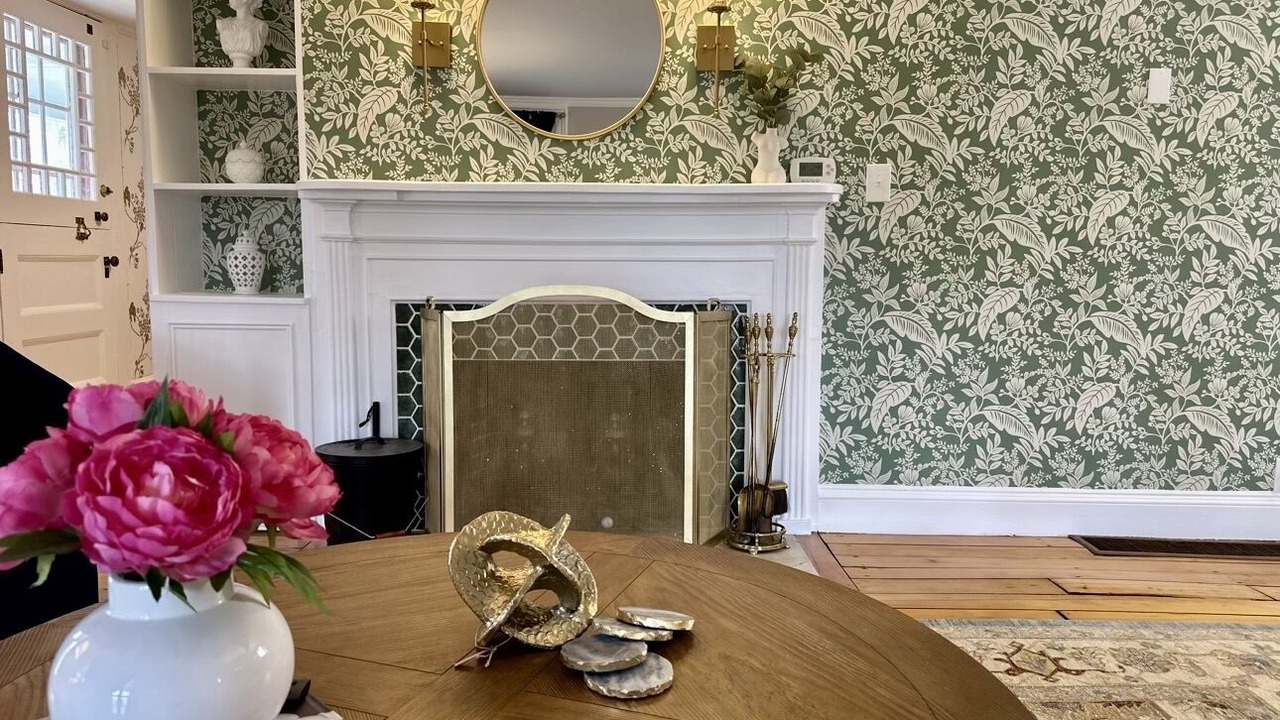 Photo of Livingroom in Lenox Dale