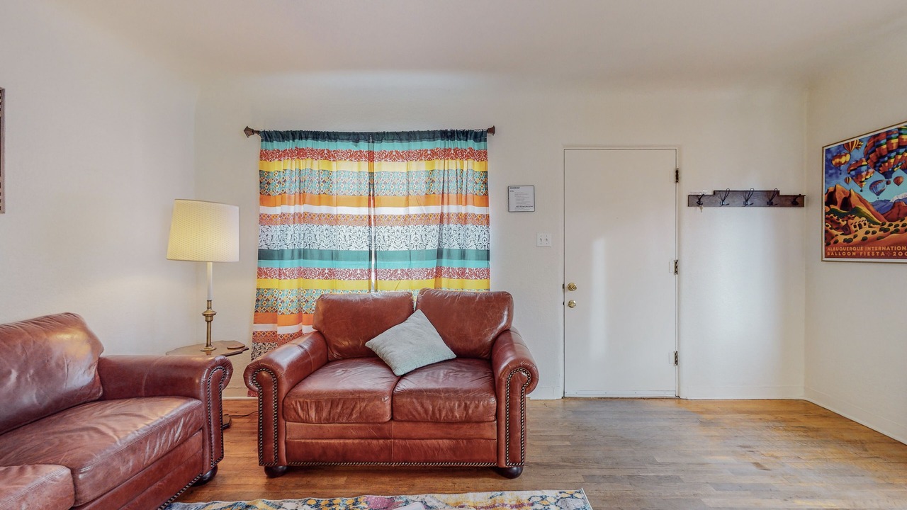 Photo of Livingroom in Nob Hill
