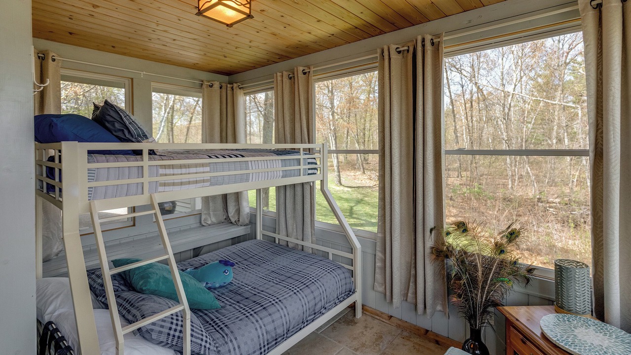 Photo of Bedroom in Brainerd