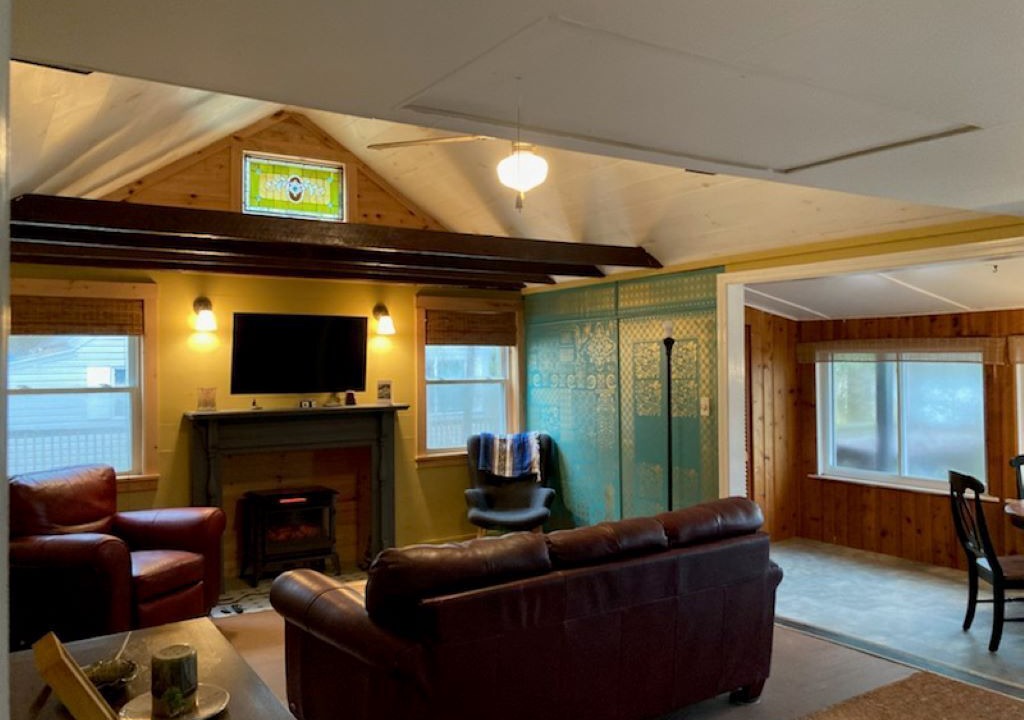 Photo of Livingroom in Goshen