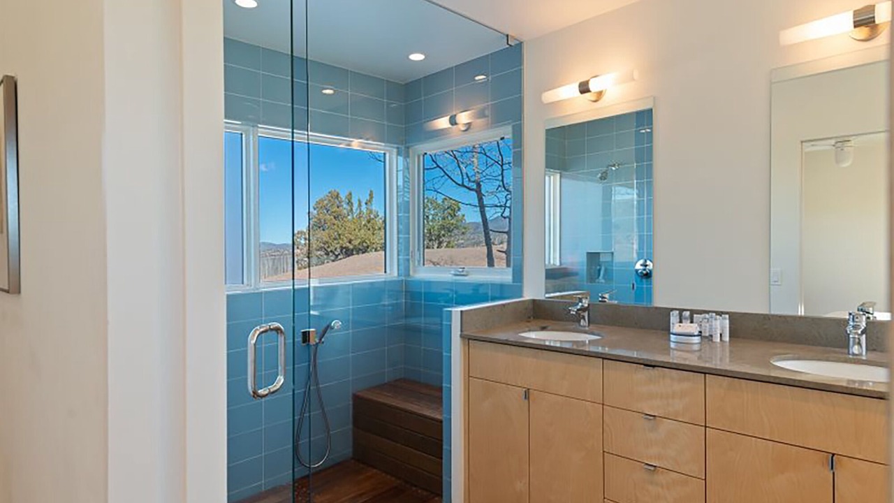 Photo of Bathroom in Tesuque Hills