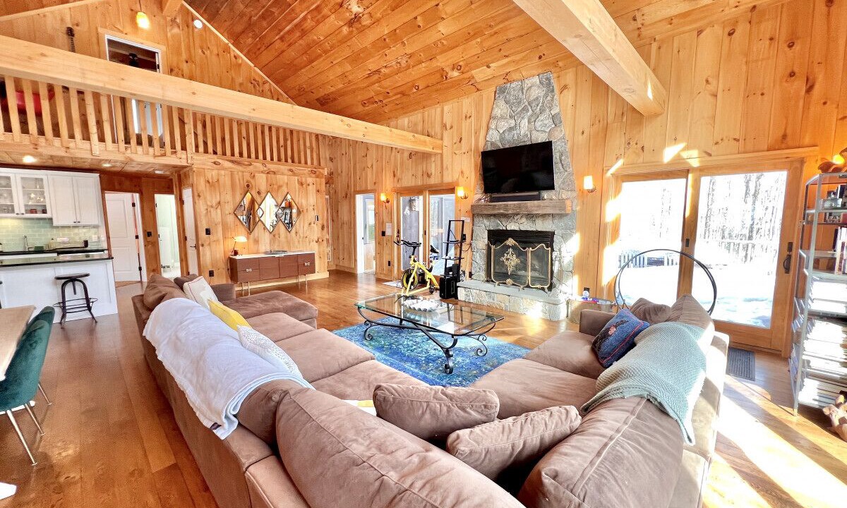 Photo of Livingroom in Stratton and Bromley Ski Areas