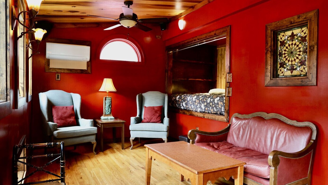 Photo of Livingroom in Stanardsville